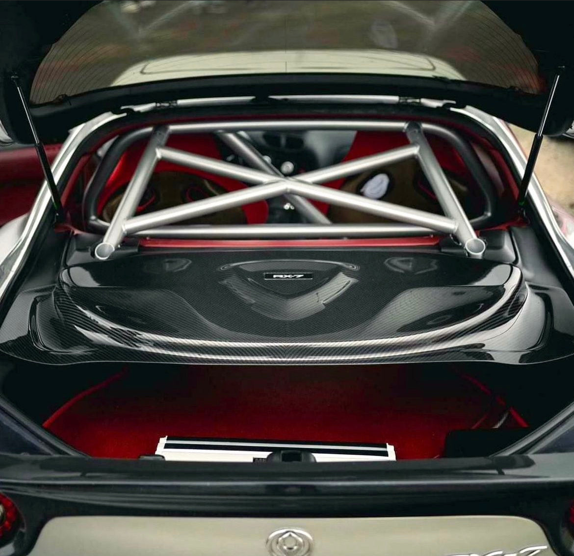 FD3S RX7 (1993-2002) Carbon Fiber Tonneau Cover