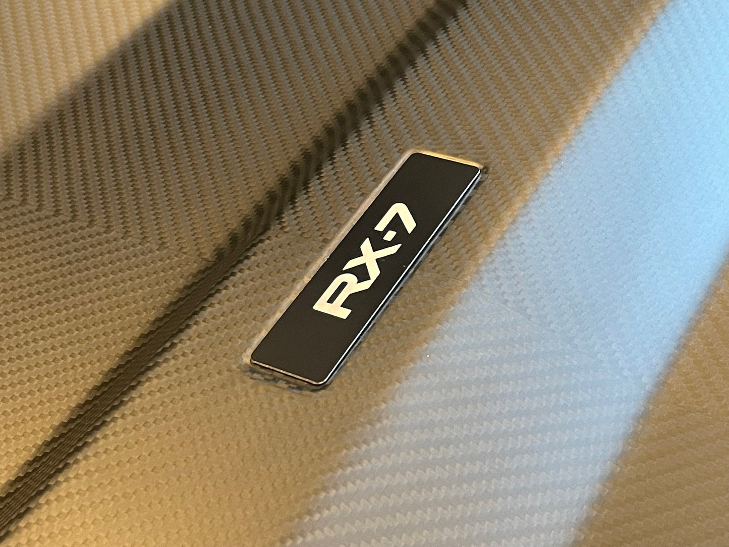 FC3S RX7 (1985-1992) Carbon Fiber Privacy Cover
